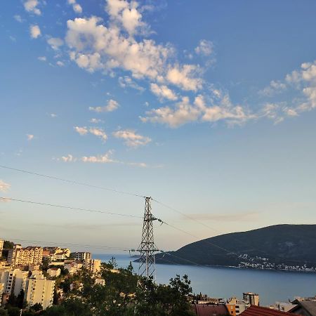Appartamento Elena Herceg Novi Esterno foto
