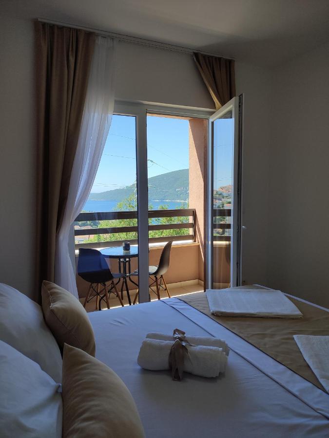 Appartamento Elena Herceg Novi Esterno foto